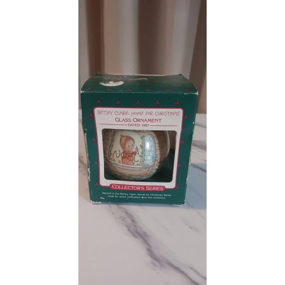 Hallmark Betsey Clark Home For Christmas Series  1987 Glass Ball Ornament New
